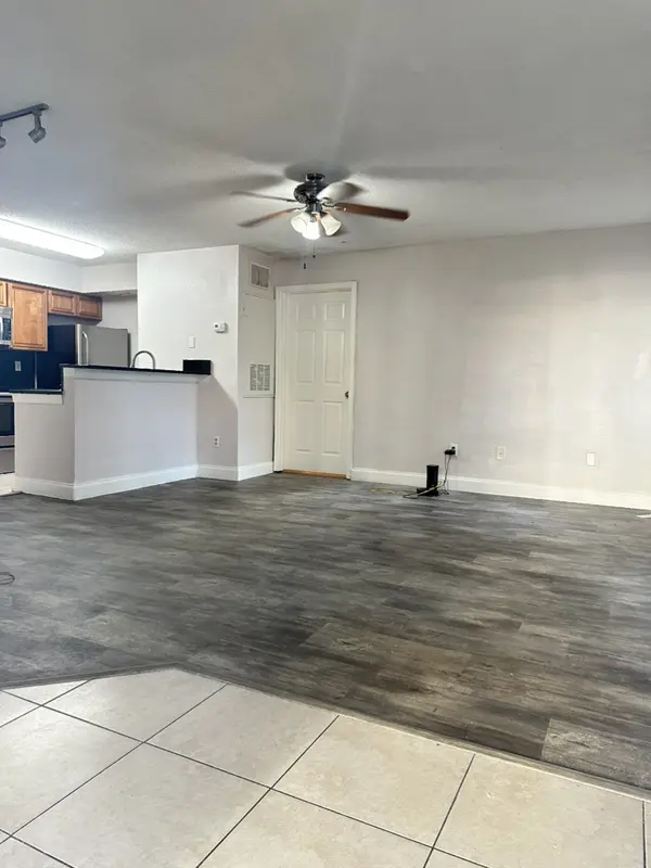 Park Central Dr, Orlando, FL 32839-5376