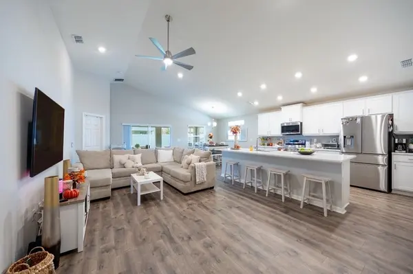 Sydney St, Davenport, FL 33837-2712