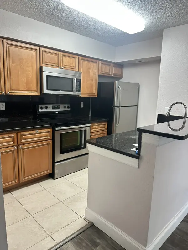Park Central Dr, Orlando, FL 32839-5376