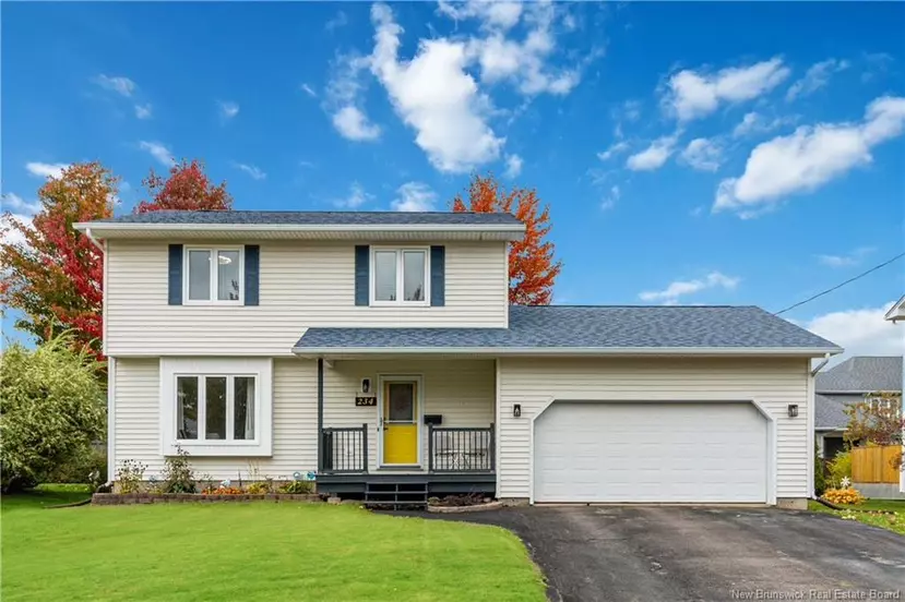 Moncton, NB E1G 2K1,Evergreen Dr