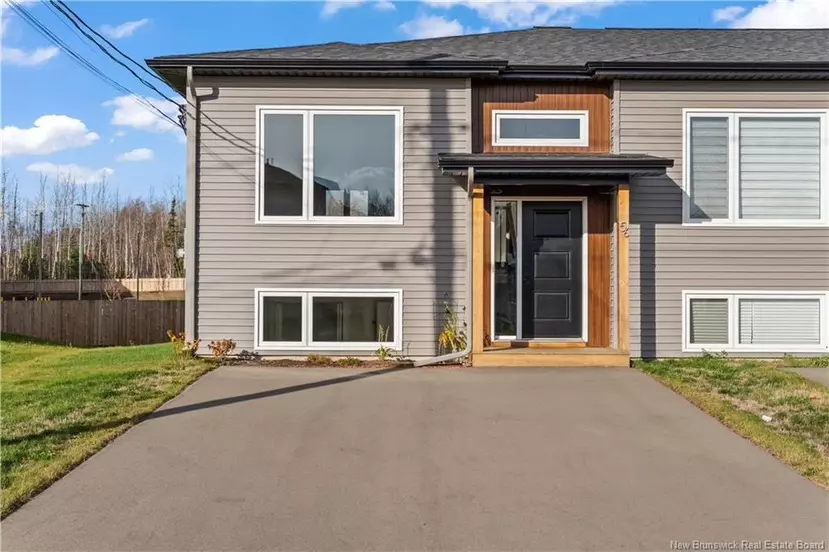 Dieppe, NB E1A,Rue Delta