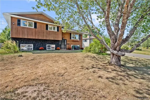 Henderson Ave, Riverview, NB E1B 3P3