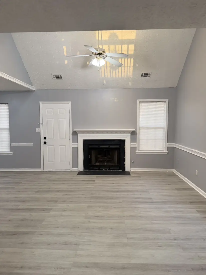 Durham Ridge Ct NW, Lilburn, GA 30047-5876