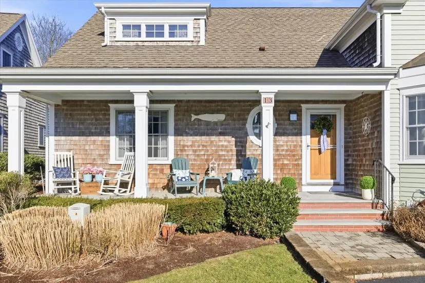 Main St, Falmouth, MA 02540-3155
