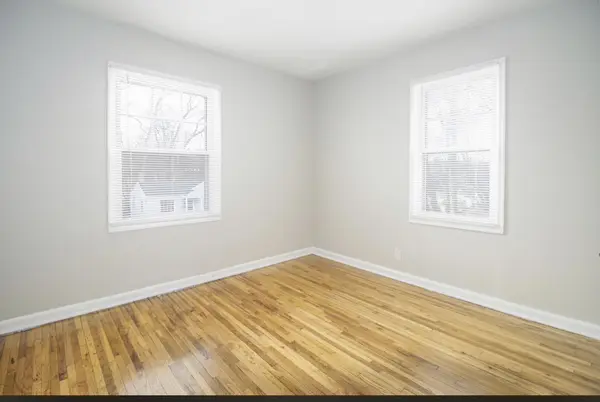 N 43rd St, Omaha, NE 68111-2509