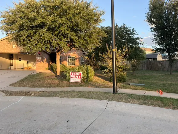 Mt Vernon Ln, Venus, TX 76084-4014