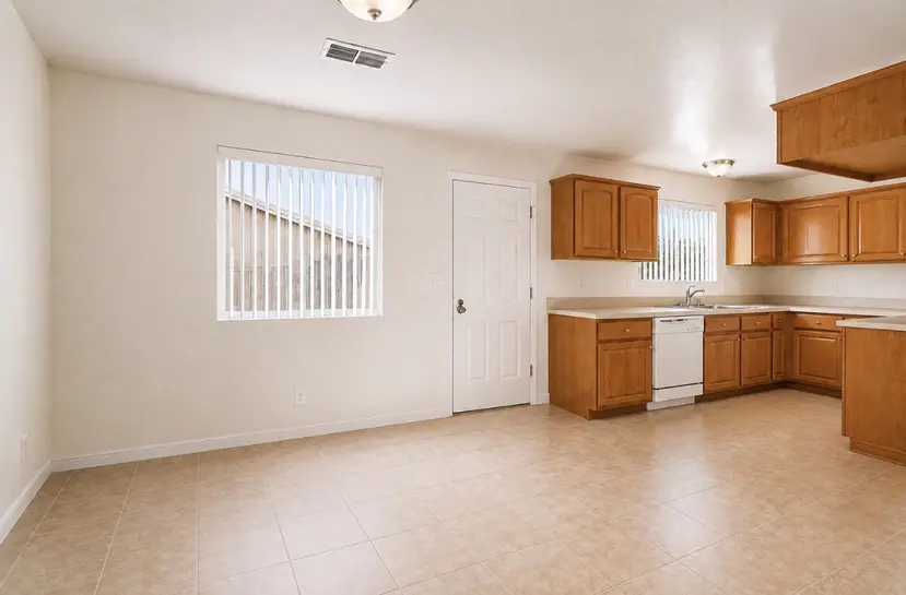 N Houck Rd, Golden Valley, AZ 86413-9074