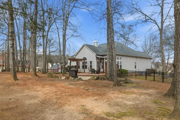 Neyland Dr, Fountain Inn, SC 29644-8017