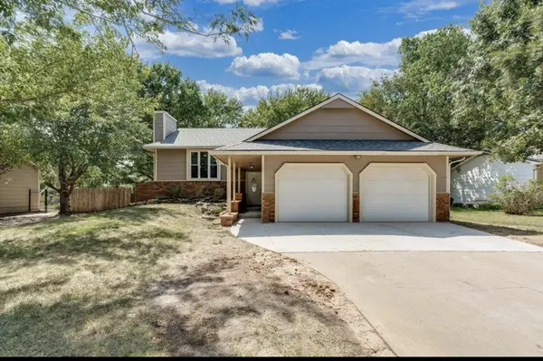 N Skyview St, Wichita, KS 67212-1142