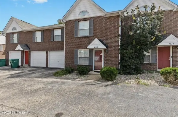 Meadowlark Manor Ln, Louisville, KY 40245-2701