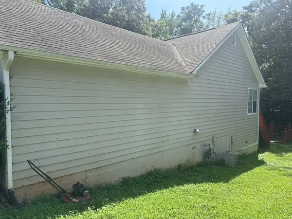 Boone Pl SW, Snellville, GA 30078-4144