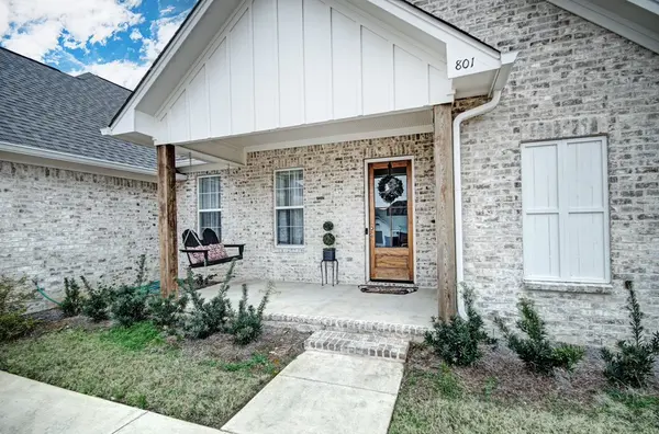 Montclaire Dr, Canton, MS 39046-1260
