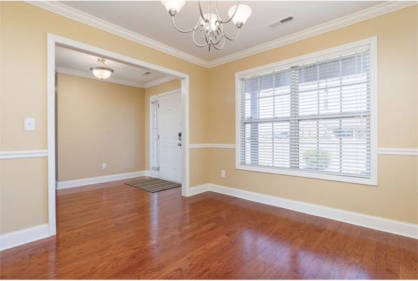 Glenfield Ct, Huntsville, AL 35811-7302