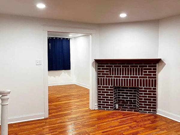 Chester, PA 19013-5317,406 W 15th St