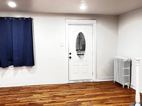 406 W 15th St, Chester, PA 19013-5317