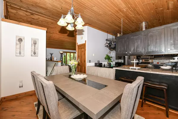 West Bend, WI 53090-1784,1914 Hollow Cir