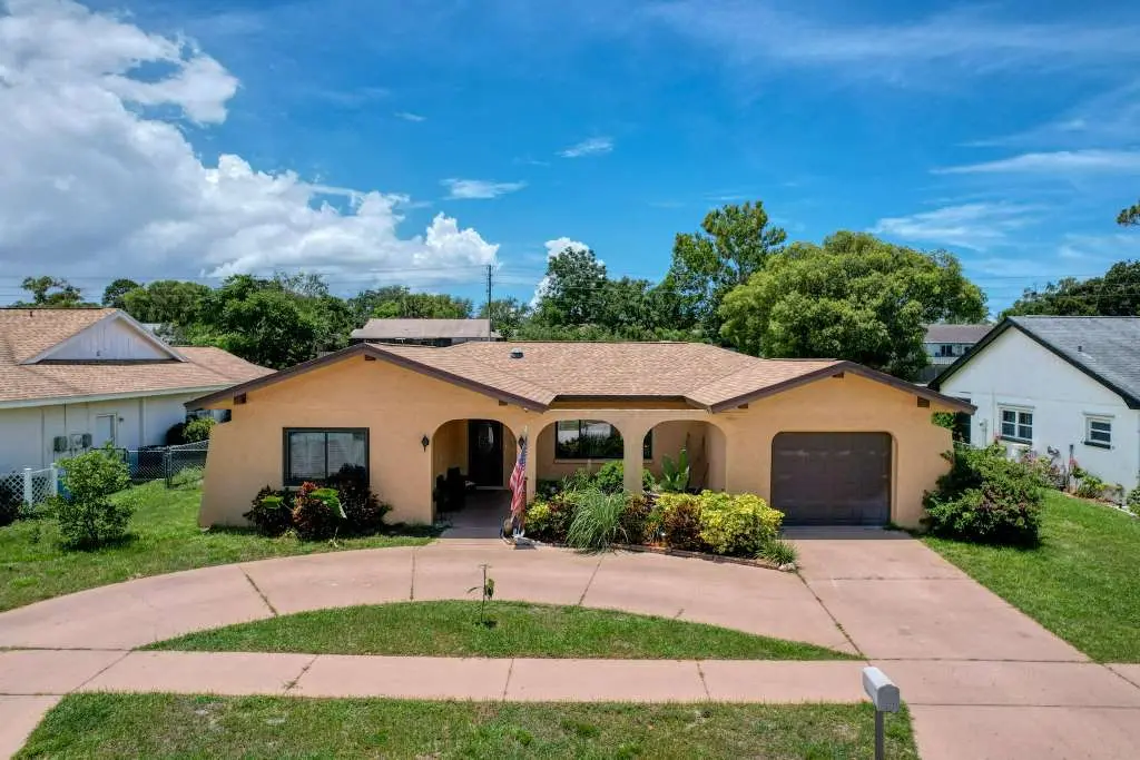 13111 Sheridan Dr, Hudson, FL 34667-2760