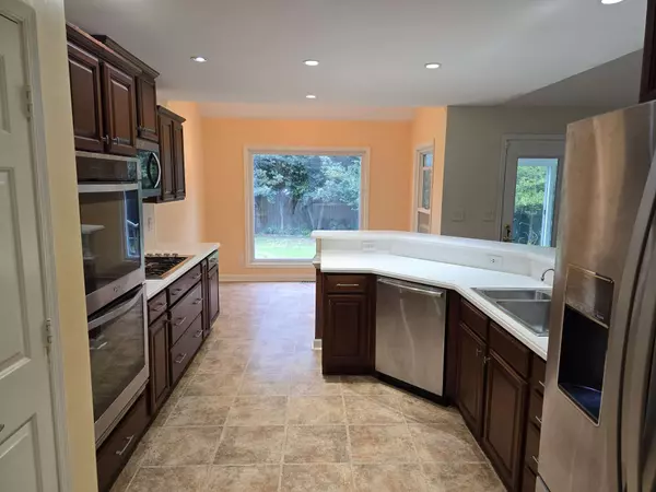 Chesapeake, VA 23320-8273,1038 Copper Stone Cir