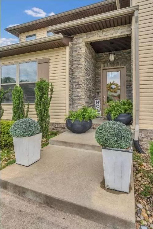 Madison, TN 37115-5647,1708 Comanche Run