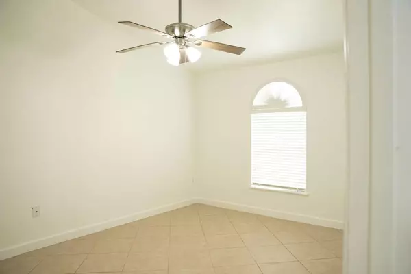 Orlando, FL 32824-6472,14940 Day Lily Ct