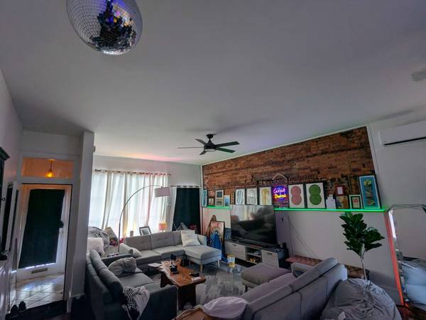 3924 Terrace St, Philadelphia, PA 19128-5231