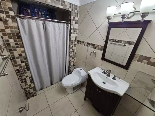 Caguas Puerto Rico 00727,,A-3 calle 6 Urb. Idamaris Gardens #2