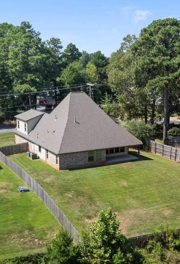 Haughton, LA 71037-9264,2596 Southcrest Dr