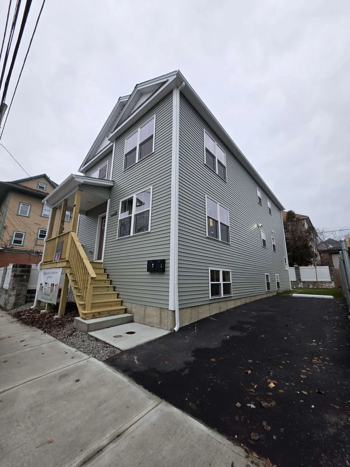 Dunford St #2nd Floor, Providence, RI 02909