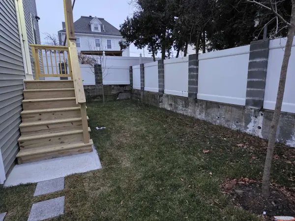 Dunford St #2nd Floor, Providence, RI 02909