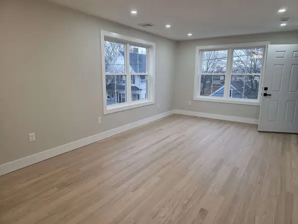 Dunford St #2nd Floor, Providence, RI 02909