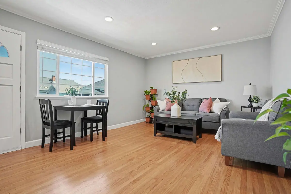 1266 62nd St, Emeryville, CA 94608-2140