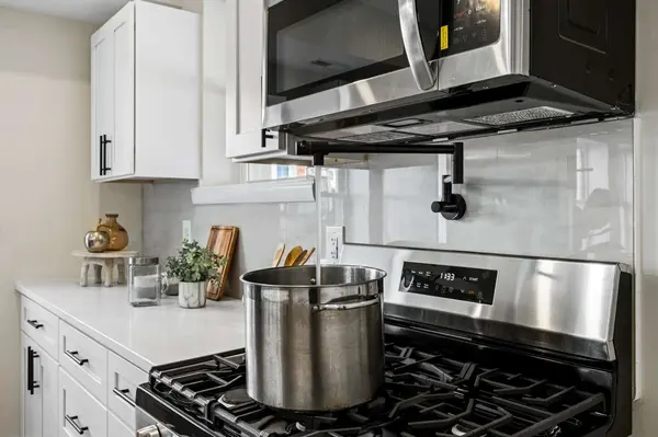 3718 Cranston Ave, Baltimore, MD 21229-2015