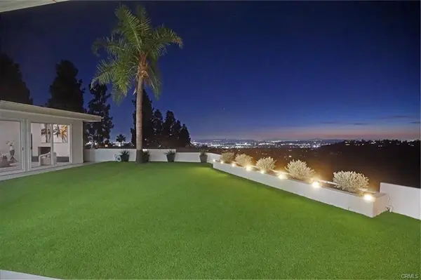 2717 N Mountain Ave, Claremont, CA 91711-1549