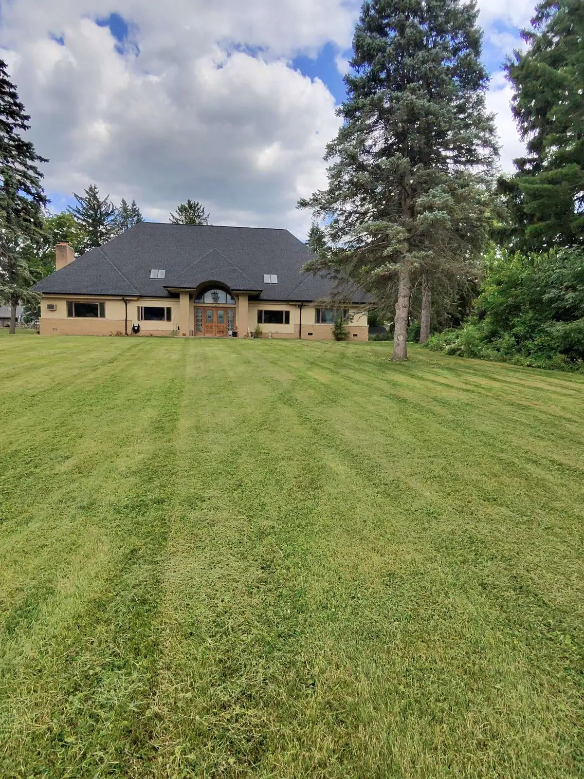 2917 Deborah Ln, Mchenry, IL 60051-4521