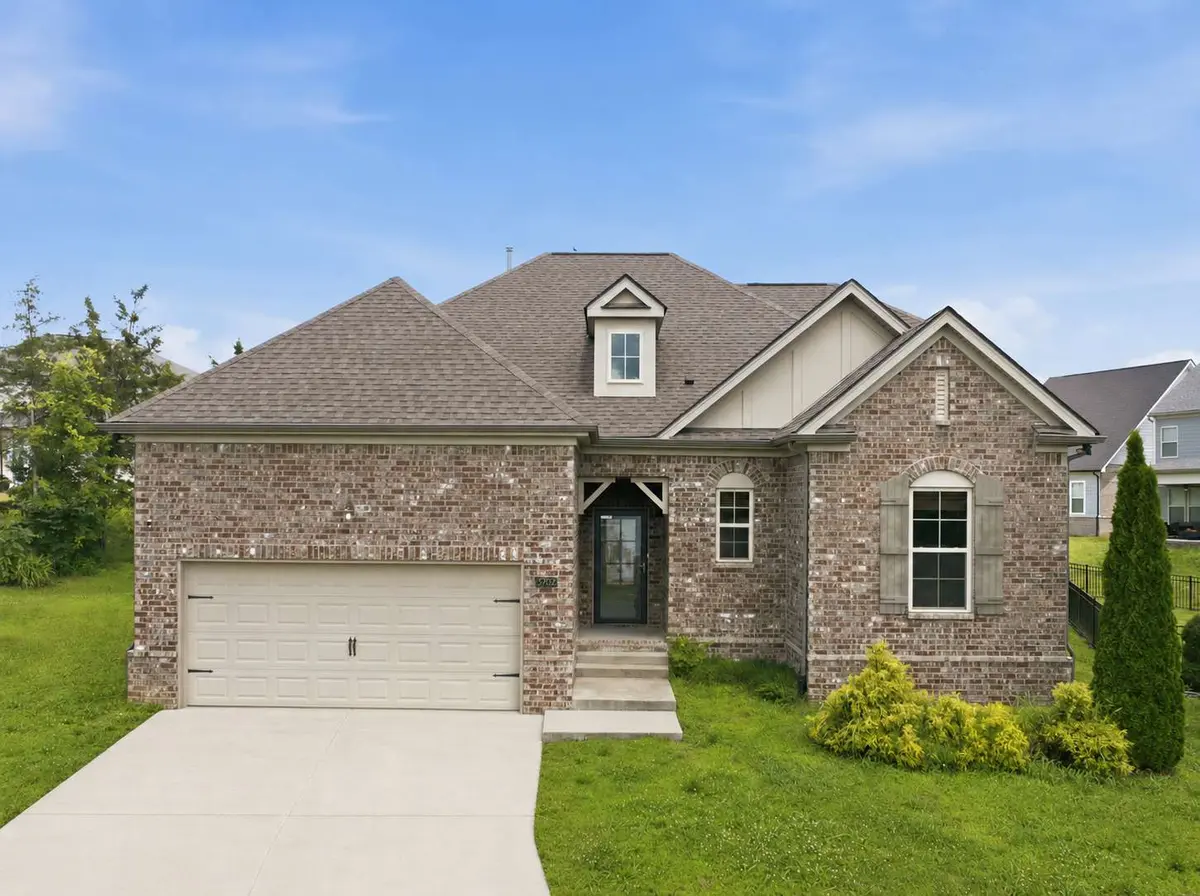 5702 Hidden Crk, Smyrna, TN 37167-2949