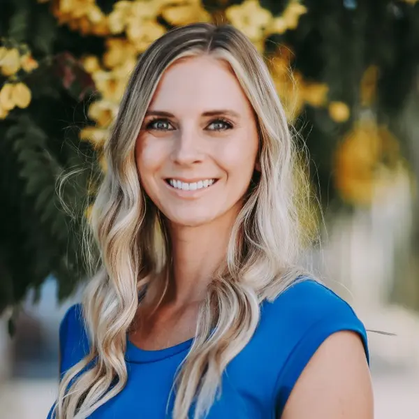 Roxy Lambert