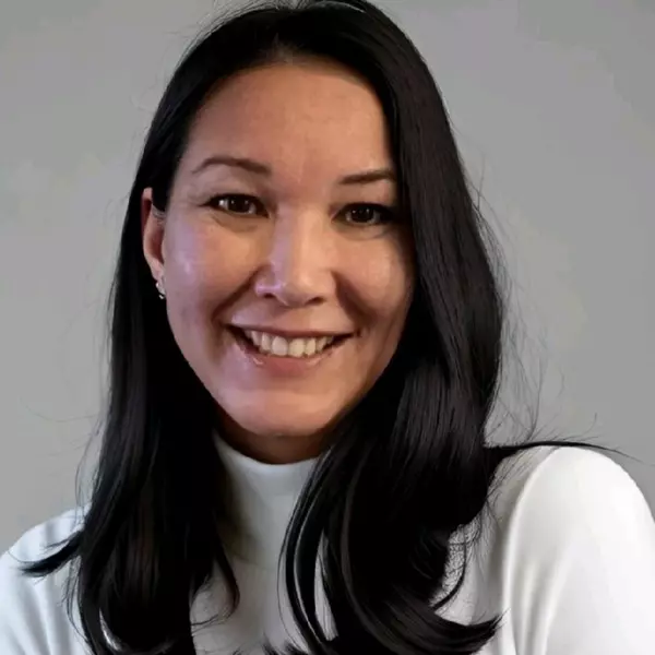 Veronica Wong