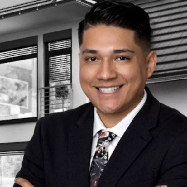 Martin Valle-Valencia