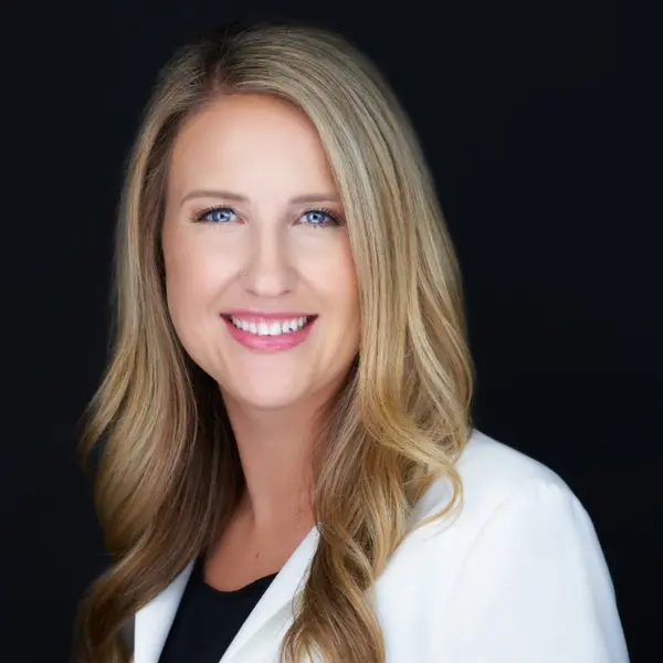 Thea Bauer Knipe Realty ERA Powered