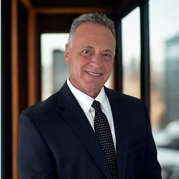 Vinicio "Vinnie" Vacca