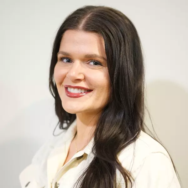 Olivia (Liv) Nivison