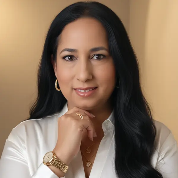 Claudia Paulino