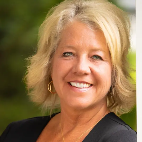 Shari Stover