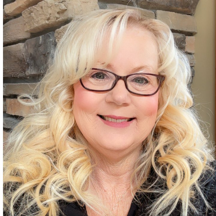 Suzanne (Suzi) Schmidt GRI