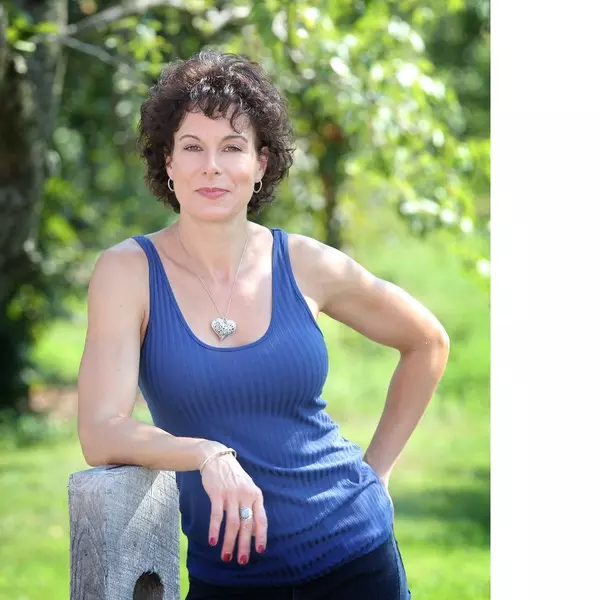 Michelle Theriault
