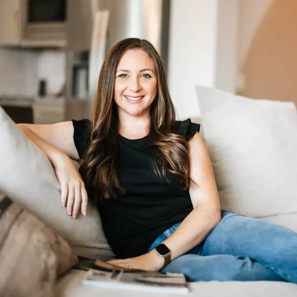 Leah Burr