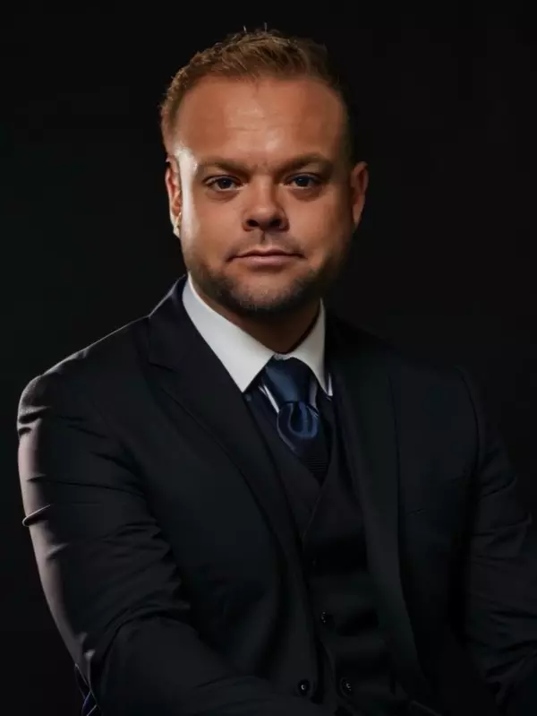 Aaron Hiller