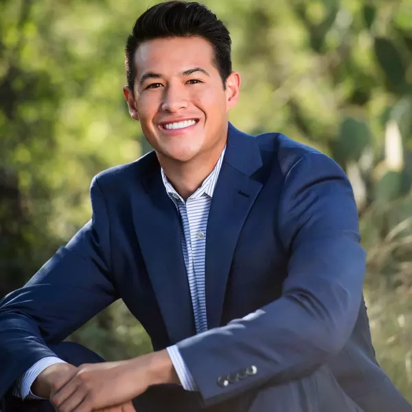 Michael J Martinez