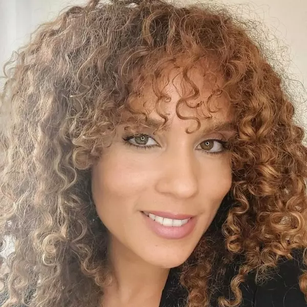 Sandra Turton