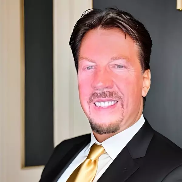 Johnny | Premier Realtor